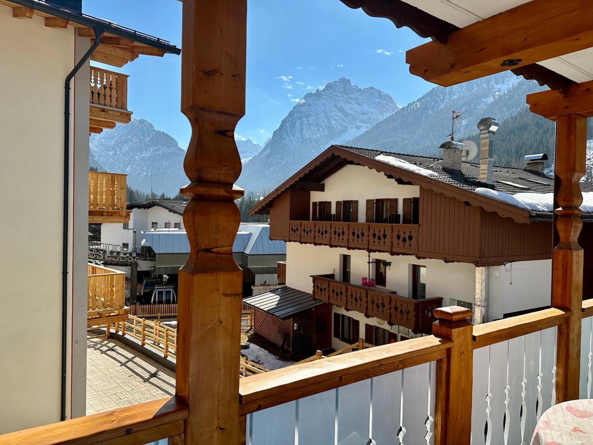 B&B Cesa Planber Mountain View Bike Friendly Canazei Dış mekan fotoğraf