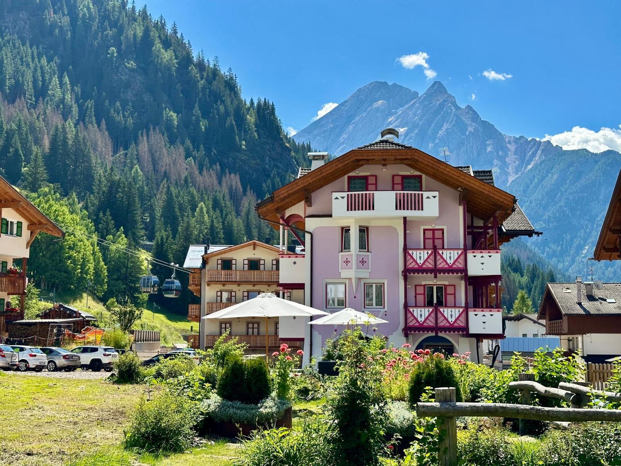 B&B Cesa Planber Mountain View Bike Friendly Canazei Dış mekan fotoğraf